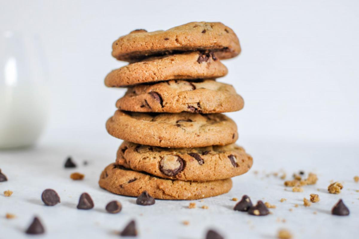 milk chocolate chip cookies 1