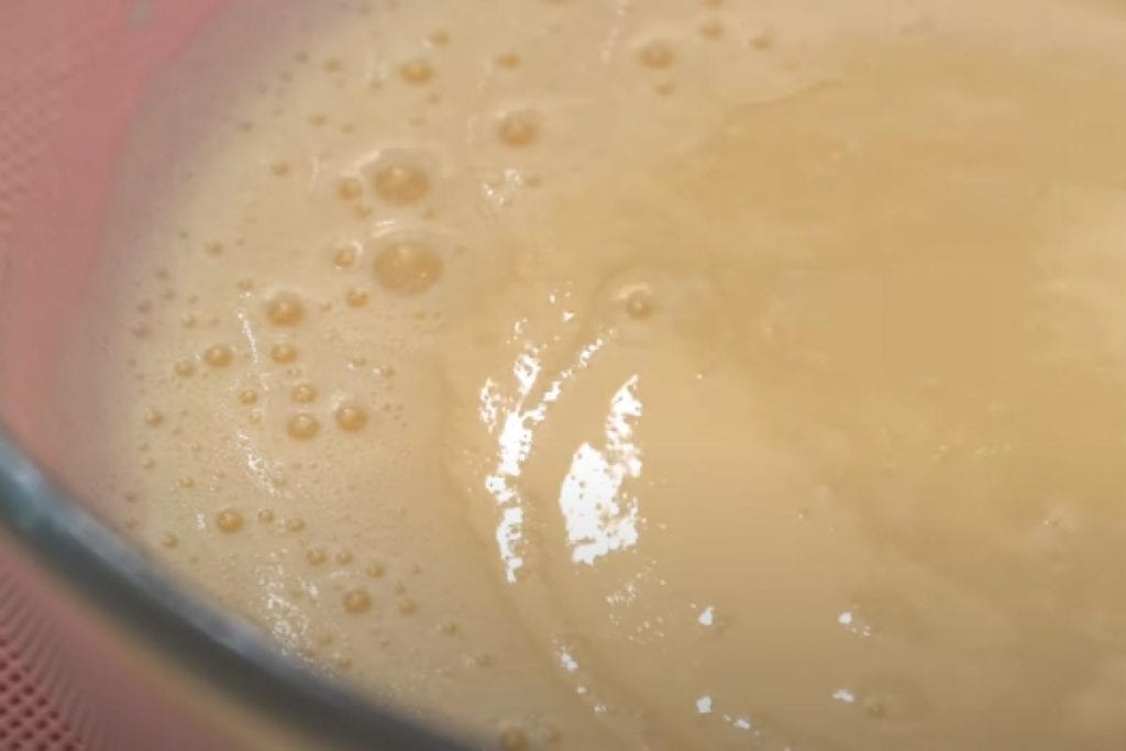 45k Likes! This ‘Bear-Masked’ Guy Makes Banana Cake Without An Oven 8 Banana Cake Without An Oven 5