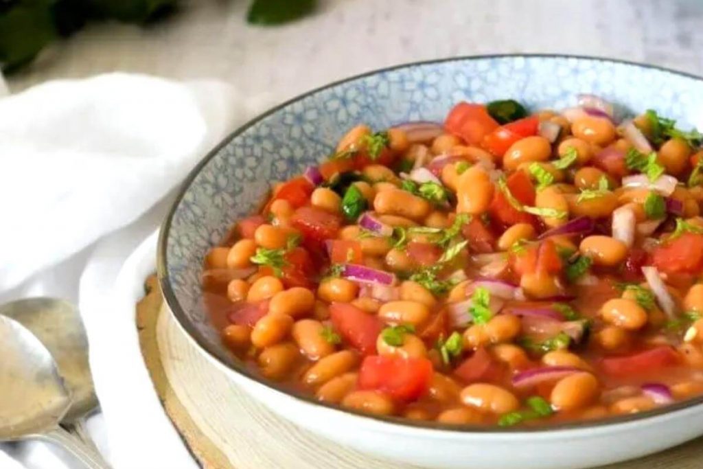 6 Delicious Ways You Can Enjoy Baked Beans (No.4 is so wholesome) 2 BAKED BEANS AS A SALAD
