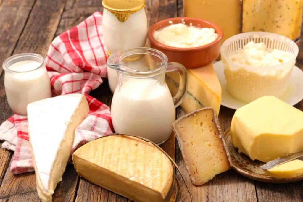 5 Foods To Boost Serotonin And Make You Happier (You’ll Be Happy No.3 Is On The List) 5 Milk and cheese 1