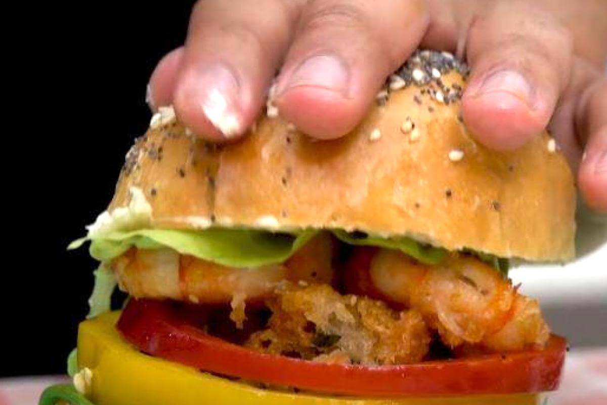 Salted Egg Prawn Crispy Burger 15 1