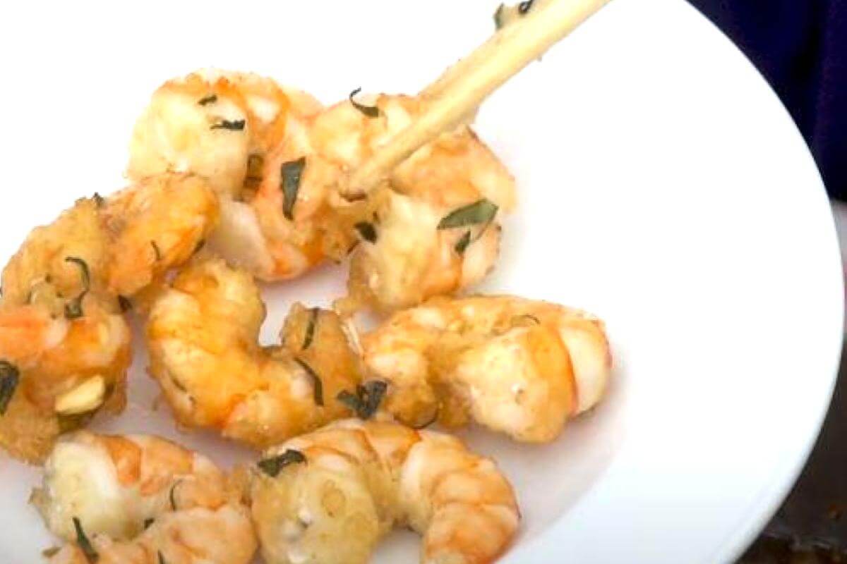 Salted Egg Prawn Crispy Burger 9 1