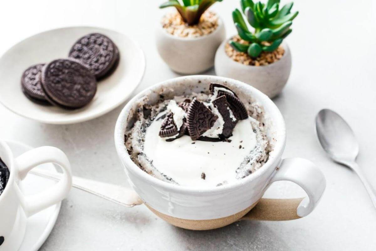 Viral Oreo Mug Cake 1