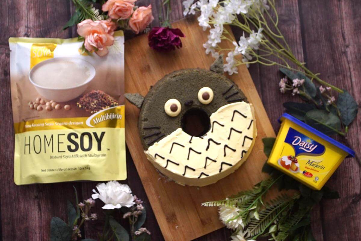 Totoro Chiffon Cake