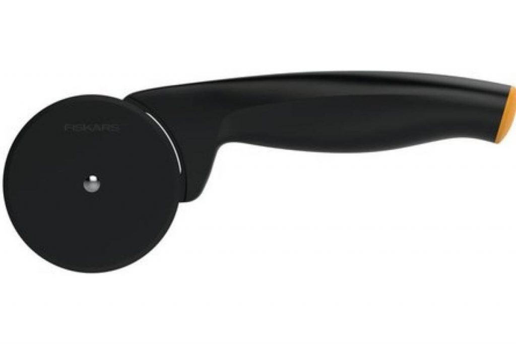 Top 10 Pizza Cutter In Malaysia 2025 11 Fiskars Functional Form Pizza Wheel