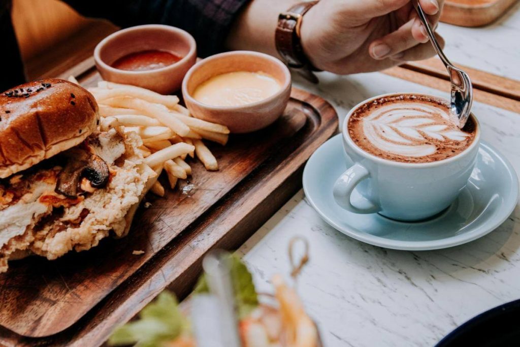 8 Kafe Terbaik di Bangsar 2025 9 Naj Belle