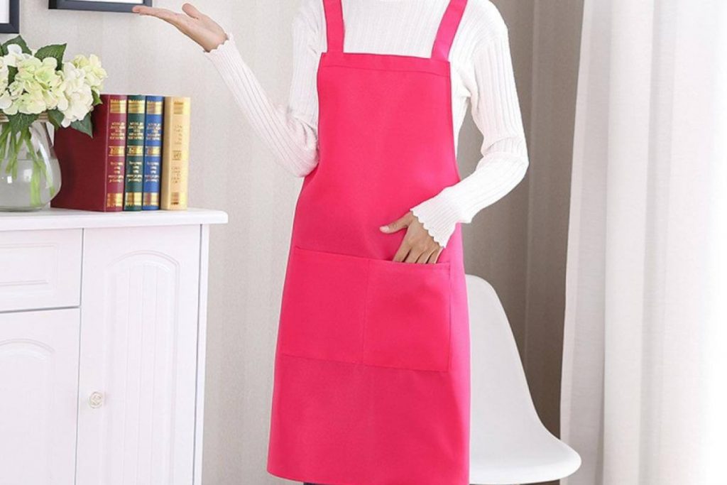 Top 8 Best Kitchen Apron Brands in Malaysia 2025 4 JCP Plain Apron with Front Pocket High Quality Polyester Apron