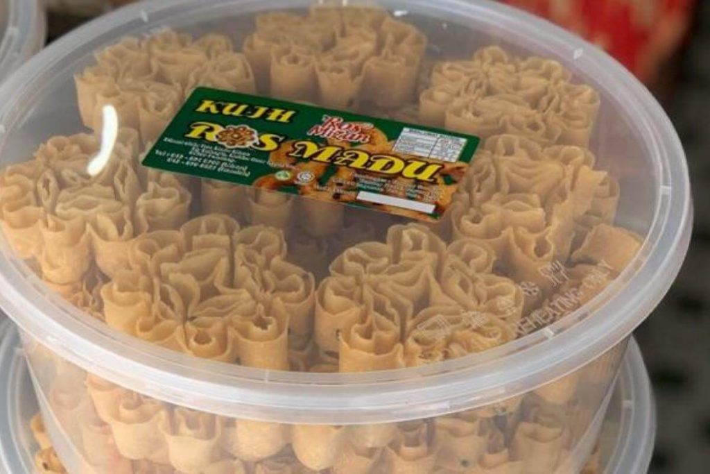 Top 10 Best Indian Snacks in Malaysia 2025 8 Kuih Ros Madu