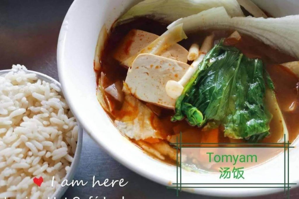 10 Restoran Makanan Sihat Terbaik di Ipoh 2025 12 Loving Hut