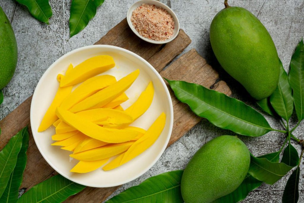 8 Makanan Berwarna Oren Terbaik di Malaysia 2025 6 Mango