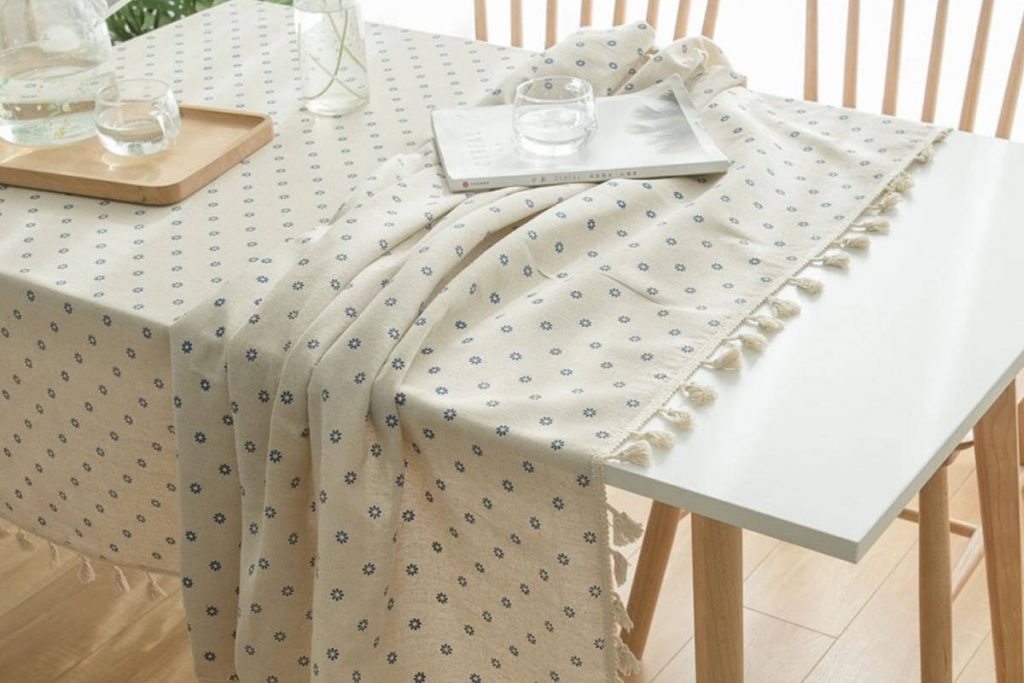 Top 8 Best Table Covers in Malaysia 2025 8 Nordic Cotton Daisy Macrame Tablecloth