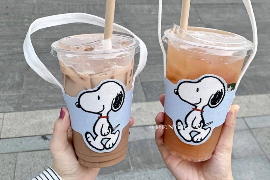 Top 10 Best Cup Sleeves in Malaysia 2025 7 Ins Cute Cartoon Snoopy Portable Cup Sleeve