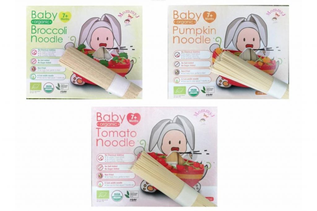 10 Makanan Bayi Terbaik di Malaysia 2025 11 MommyJ Baby Organic Stick Noodle