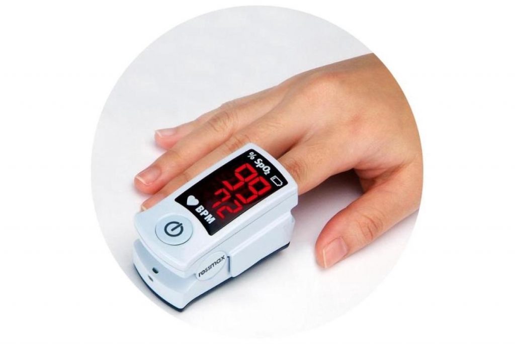 Top 9 Best Pulse Oximeters in Malaysia 2025 8 ROSSMAX Bluetooth Fingertip Pulse Oximeter