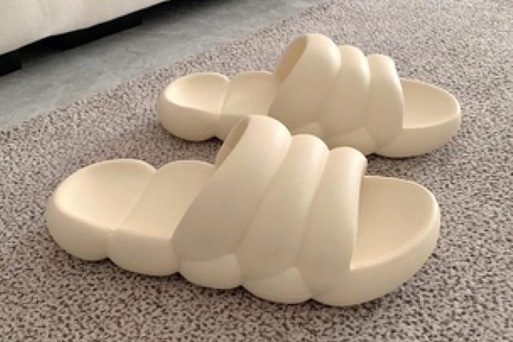 Top 8 Best Indoor Slipper in Malaysia 2025 8 Thick bottom Slipper