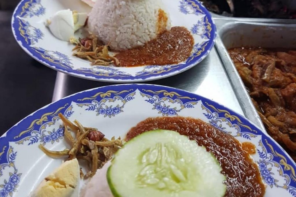 8 Nasi Lemak Terbaik di Ipoh 2025 19 Warung Sungai Tapah
