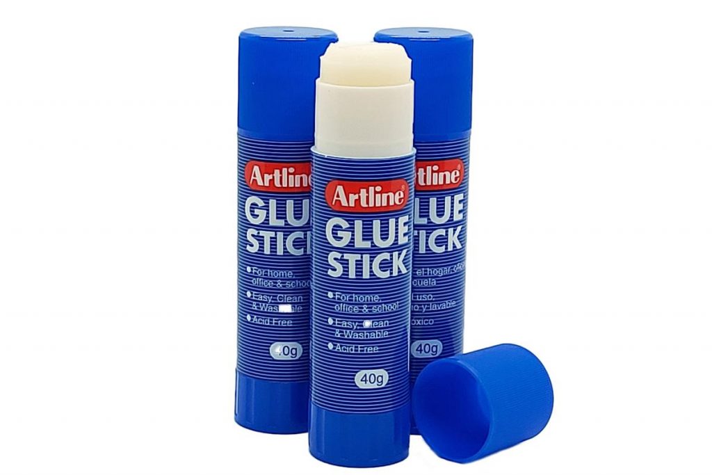Top 8 Best Glue Sticks in Malaysia 2025 1 ARTLINE Glue Stick