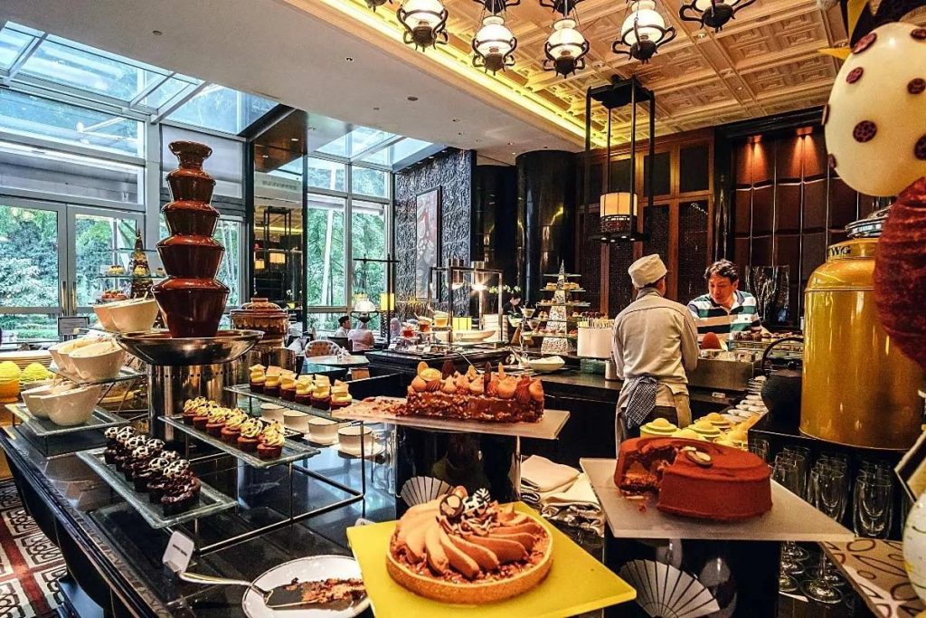 10 Bufet Hotel Terbaik di Kuala Lumpur 2025 7 Mosaic at Mandarin Oriental