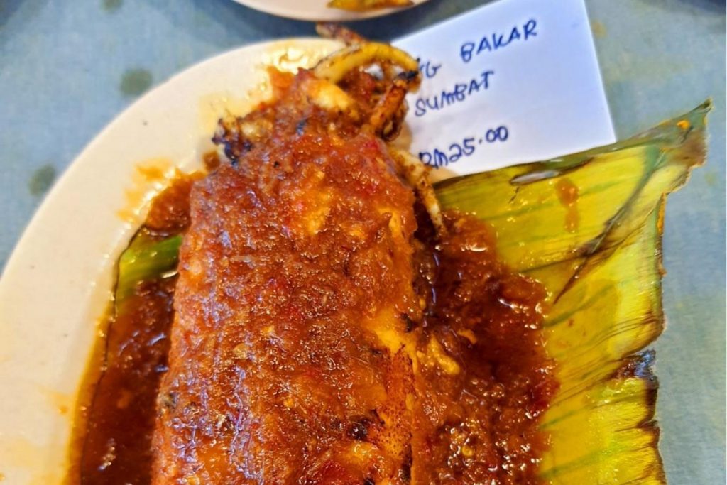 <strong>10 Ikan Bakar Terbaik di Ipoh 2025</strong> 7 Restoran Pokok Belacan