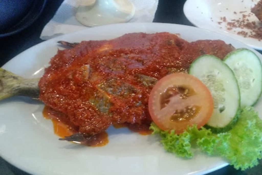 <strong>10 Ikan Bakar Terbaik di Ipoh 2025</strong> 3 Restoran Simpang Tiga
