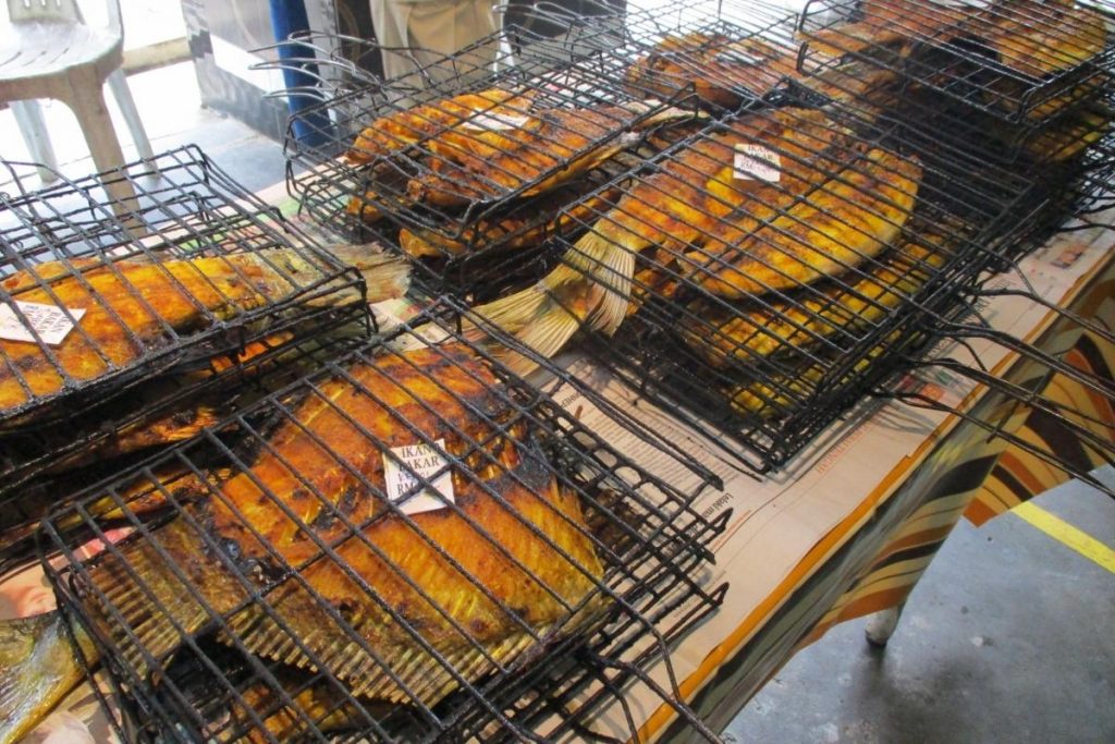 <strong>10 Ikan Bakar Terbaik di Ipoh 2025</strong> 22 Restoran Tasik Raban