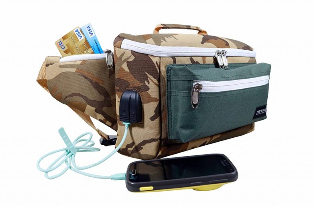 Top 8 Best Camera Bags in Malaysia 2025 5 THEXWOOF Splash Waterproof Mirrorless Camera Bag