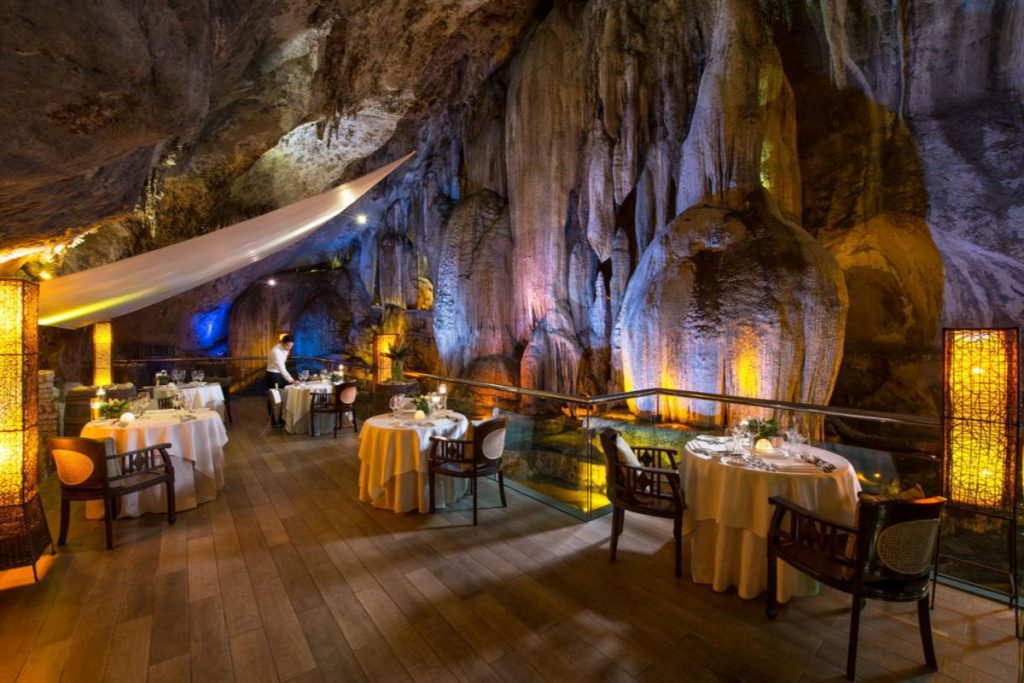 10 Tempat Percutian Alam Semula Jadi Terbaik di Malaysia 2025 27 The Banjaran Hot Springs Retreat