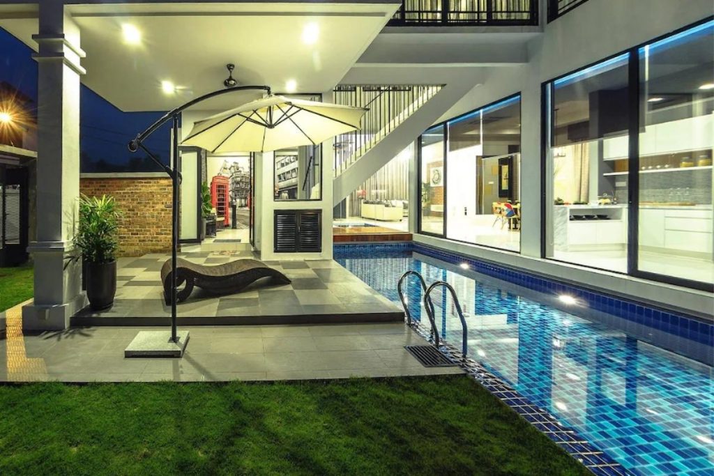 Top 8 Best Luxury Staycations in Ipoh 2025 16 Atlantis Pool Villa Tambun