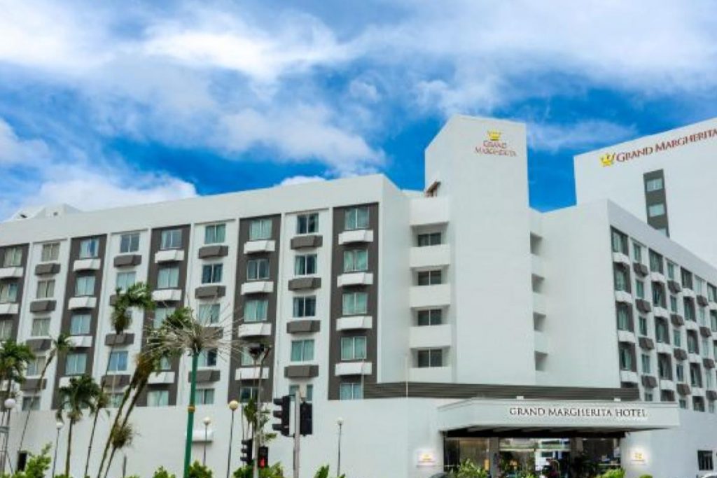 8 Tempat Penginapan Terbaik di Kuching 2025 14 Grand Margherita Hotel