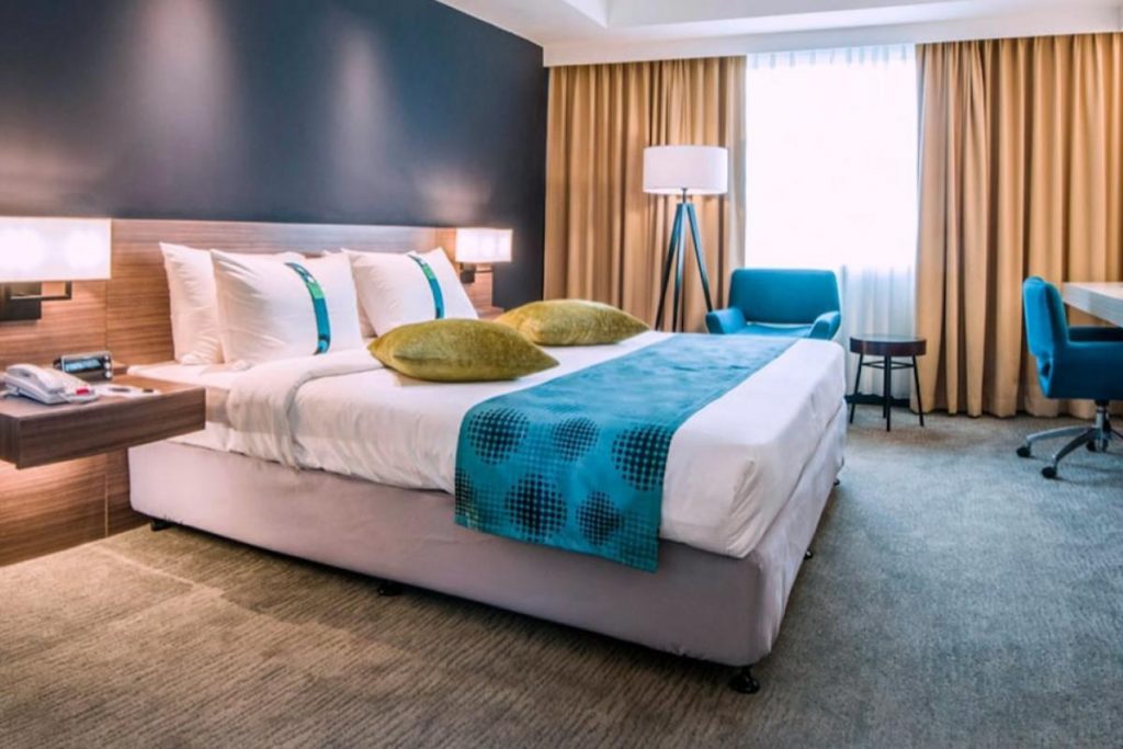 8 Tempat Penginapan Terbaik di Kuching 2025 16 Grand Margherita Hotel