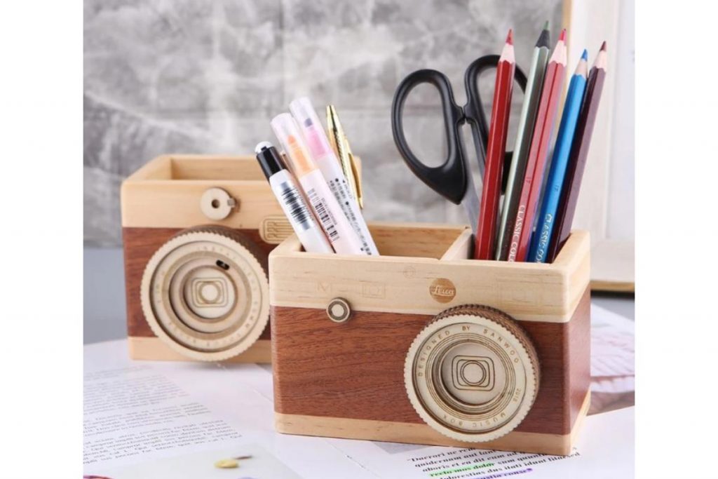 8 Pencil Holder Terbaik di Malaysia 2025 9 KING Creative Camera Pattern Wooden Pencil Case Holder