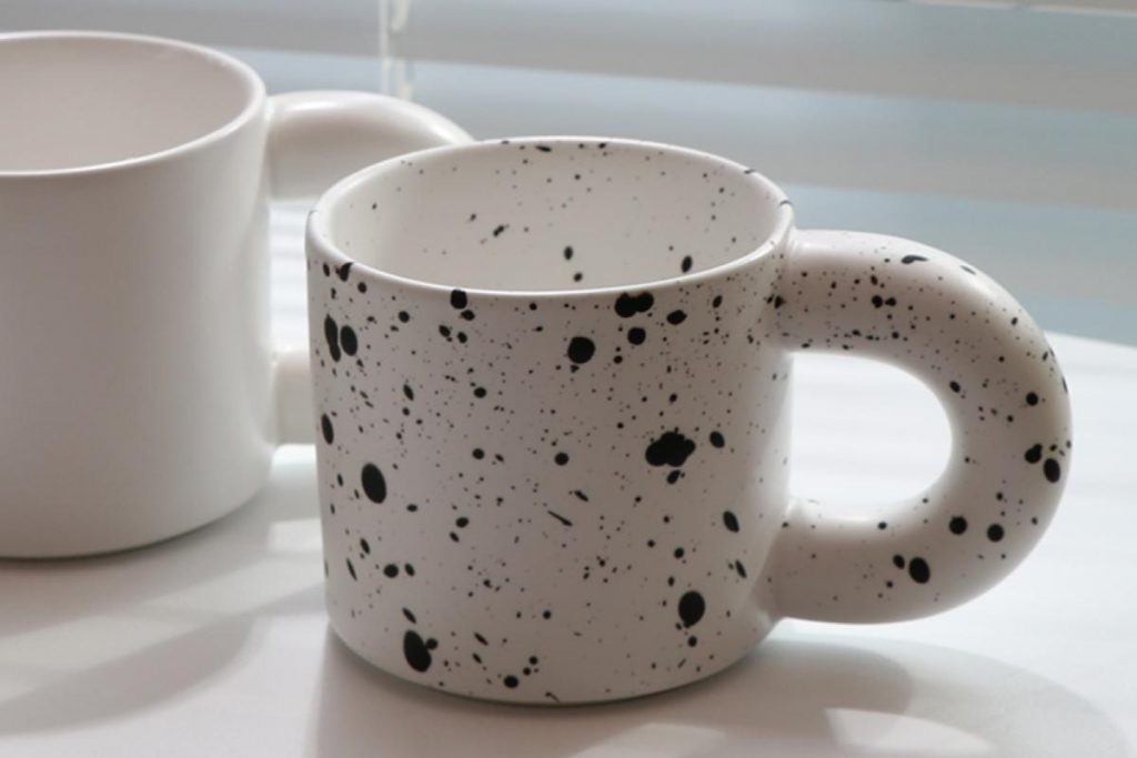 9 Mug Seramik Terbaik di Malaysia 2025 7 Splashed Inks Ceramic Mug
