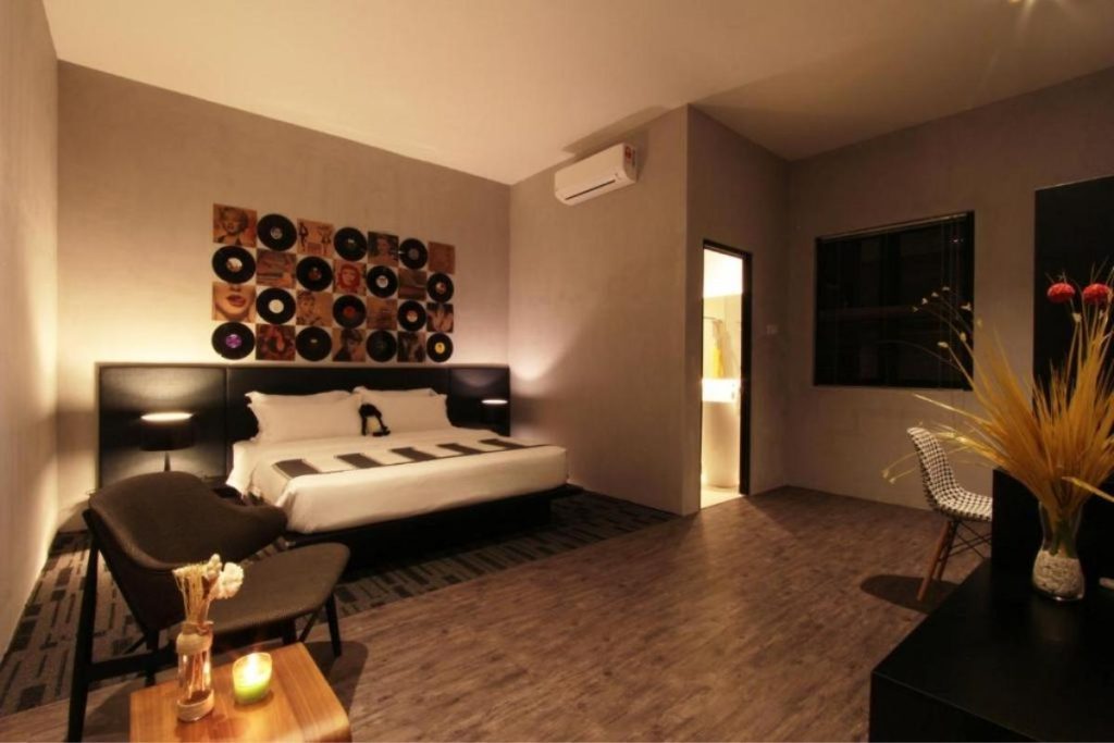 8 Tempat Penginapan Terbaik di Port Dickson 2025 21 Villa Lot