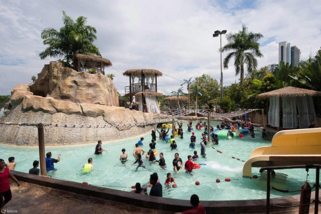 Top 8 Best Water Parks in Malaysia 2025 9 Wet World Water Park Shah Alam
