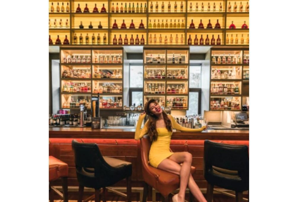 Top 8 Best Hotel Bars in Kuala Lumpur 2025 17 Arthurs Bar Grill Shangri La Hotel Kuala Lumpur