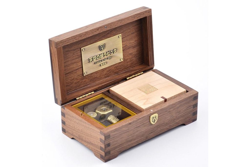 8 Kotak Muzik Terbaik di Malaysia 2025 9 Castle In The Sky Collectors Edition Wooden Music Box