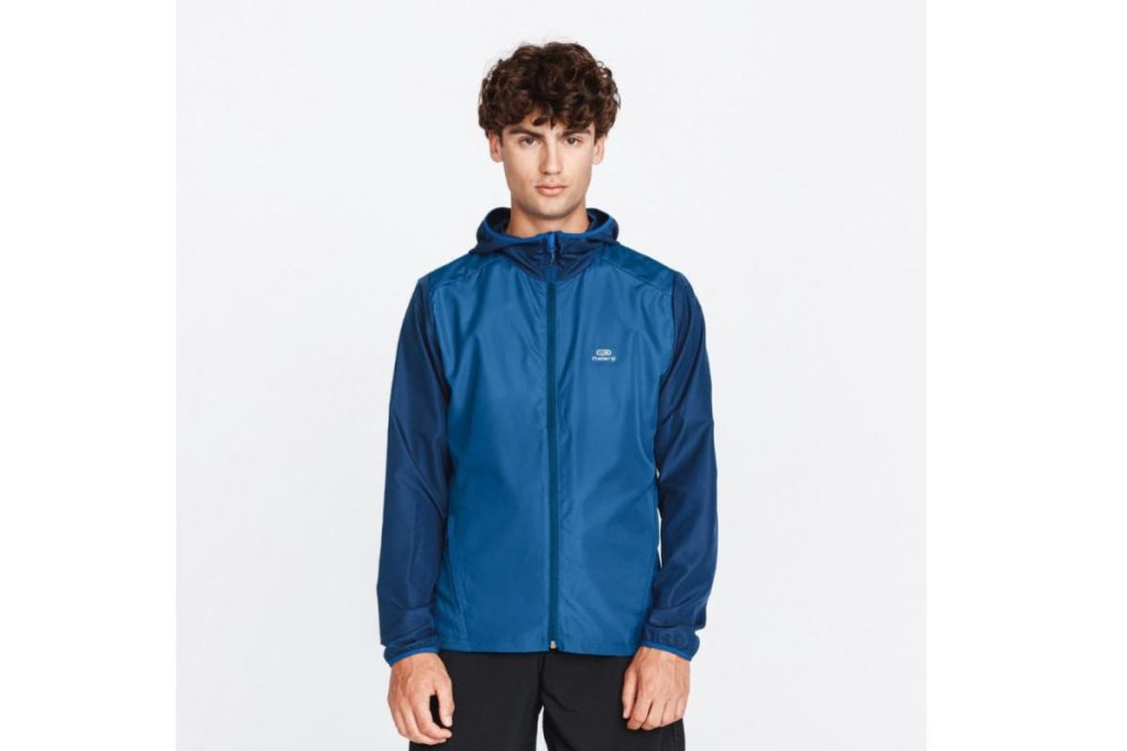 Top 8 Best Windbreakers in Malaysia 2025 6 Decathlon Running Windbreaker