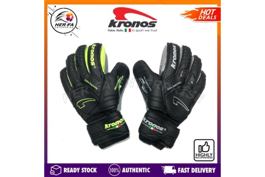 Top 8 Best Football Gloves in Malaysia 2025 2 Kronos Supreme V Gloves