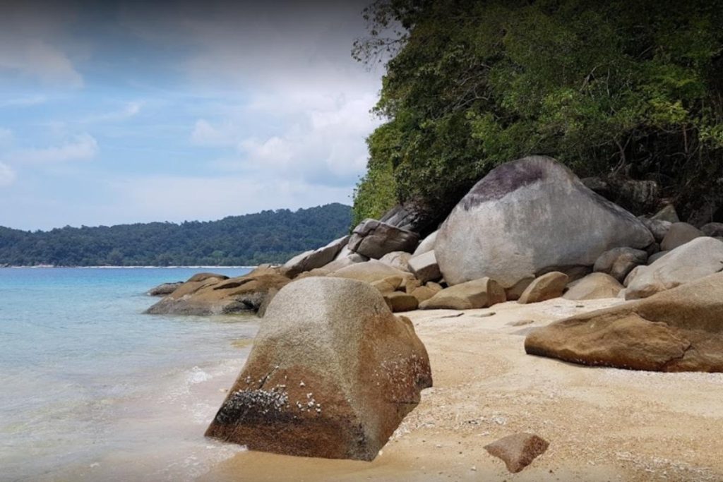 8 Tempat Menarik di Pulau Perhentian 2025 14 Make A Wish At Lata Air Berani
