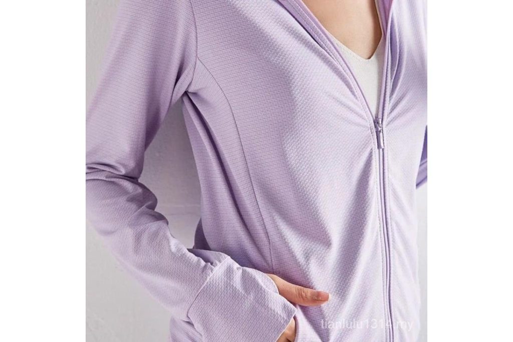 Top 8 Best Women’s Sportswear in Malaysia 2025 3 Seamless Jacket