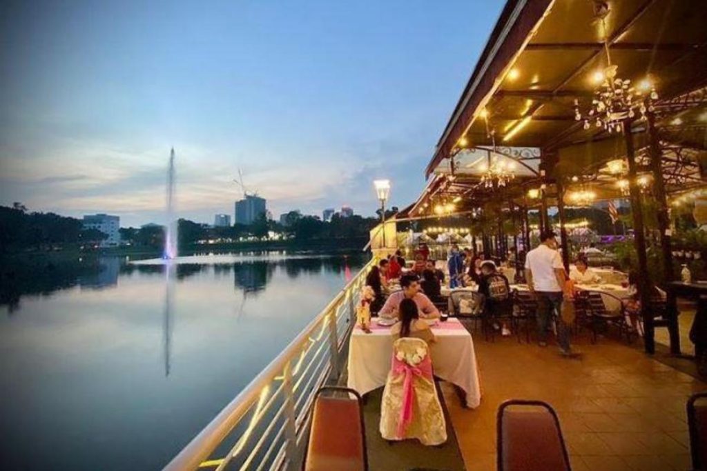 Top 8 Best Places for Anniversary Celebrations in Selangor 2025 2 Secret Of Louisiana At The Lake