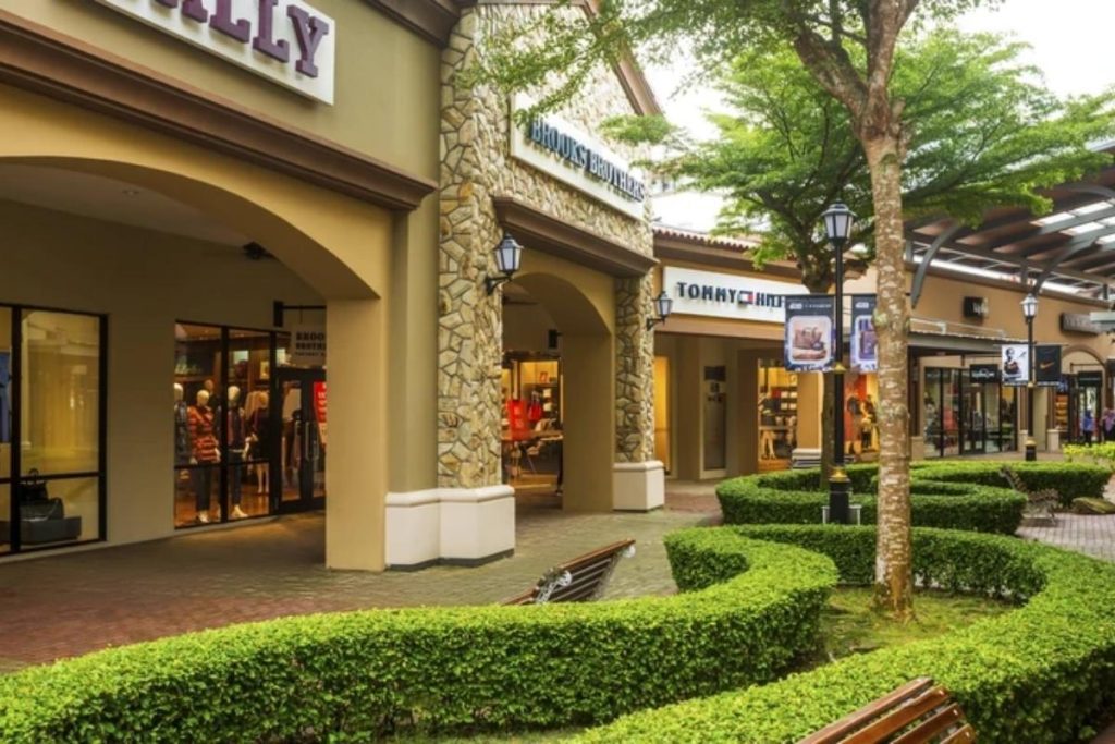8 Tempat Menarik di Johor 2025 12 Shop At Johor Premium Outlets