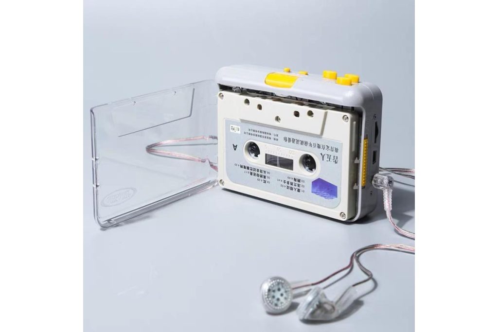 8 Pemain Kaset Terbaik di Malaysia 2025 4 Transparent Cassette Player