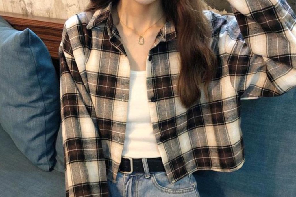 Top 8 Best Women’s Jackets in Malaysia 2025 3 Plaid Womens Cropped Blazer