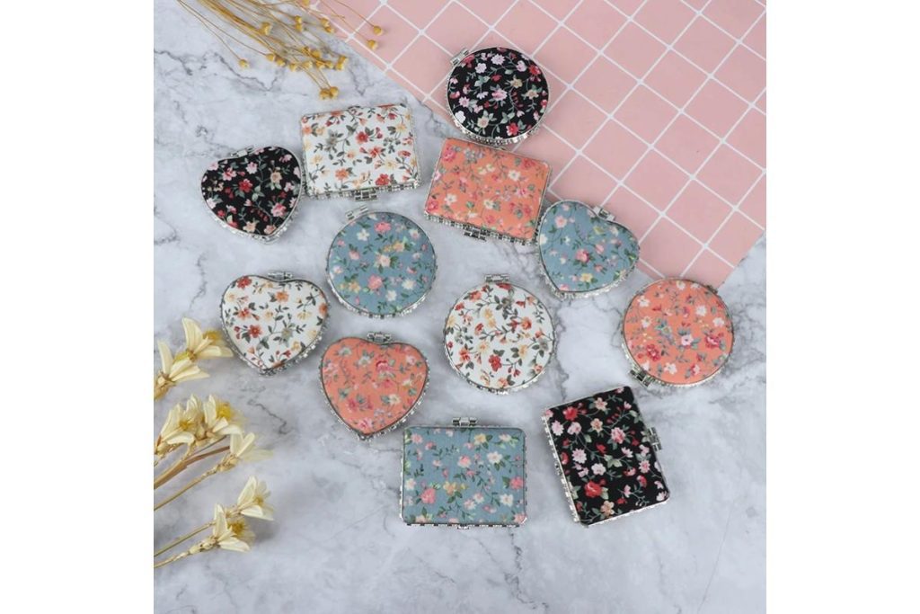 Top 8 Best Compact Mirrors in Malaysia 2025 6 Vintage Compact Mirror