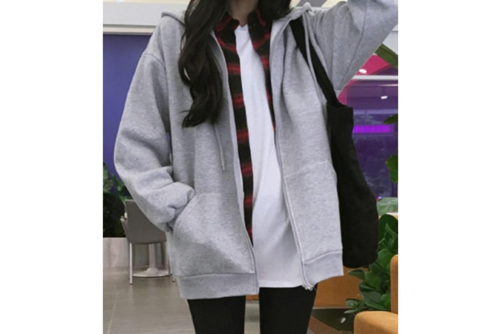 8 Jaket Terbaik Di Malaysia 2025 3 Korean style Loose Long Sleeve Jacket