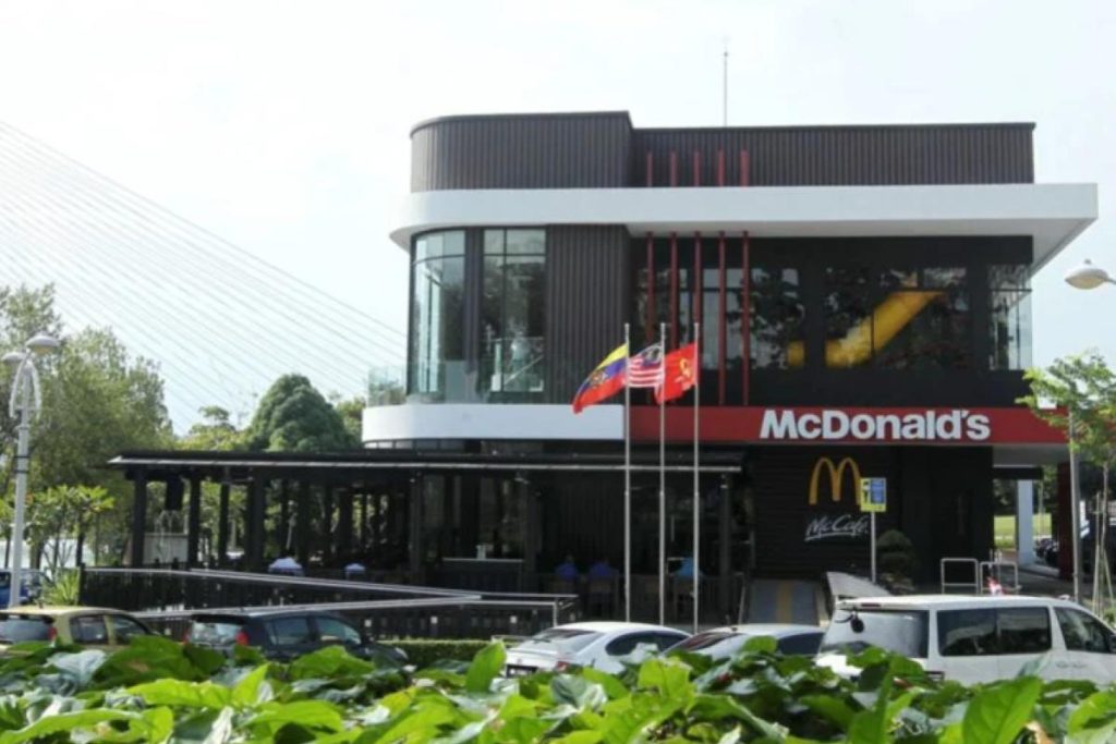 8 Cawangan McDonald’s Terbaik di Malaysia 2025 7 McDonalds Putrajaya Presint