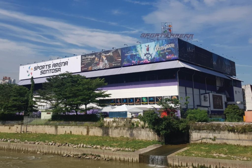 20 Gelanggang Badminton Terbaik di KL & Selangor 2025 1 Sports Arena Sentosa