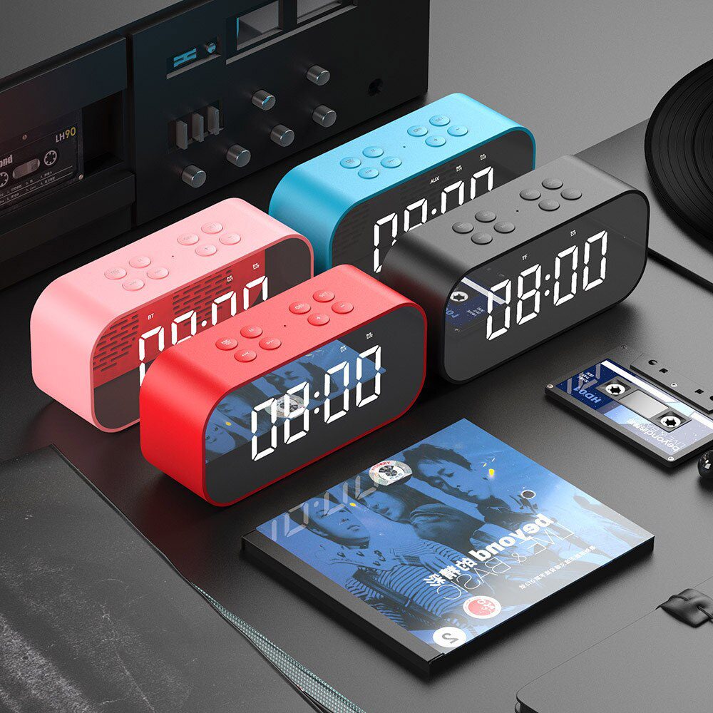 33 Hadiah Terbaik untuk Guru 2025 8 Wireless Bluetooth Speaker Alarm Clock