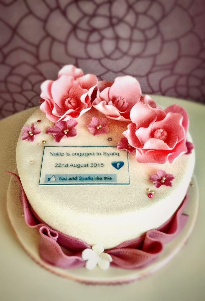 40 Kek Tunang yang Ringkas tetapi Menarik 2025 5 Cream dan Pink Cerah